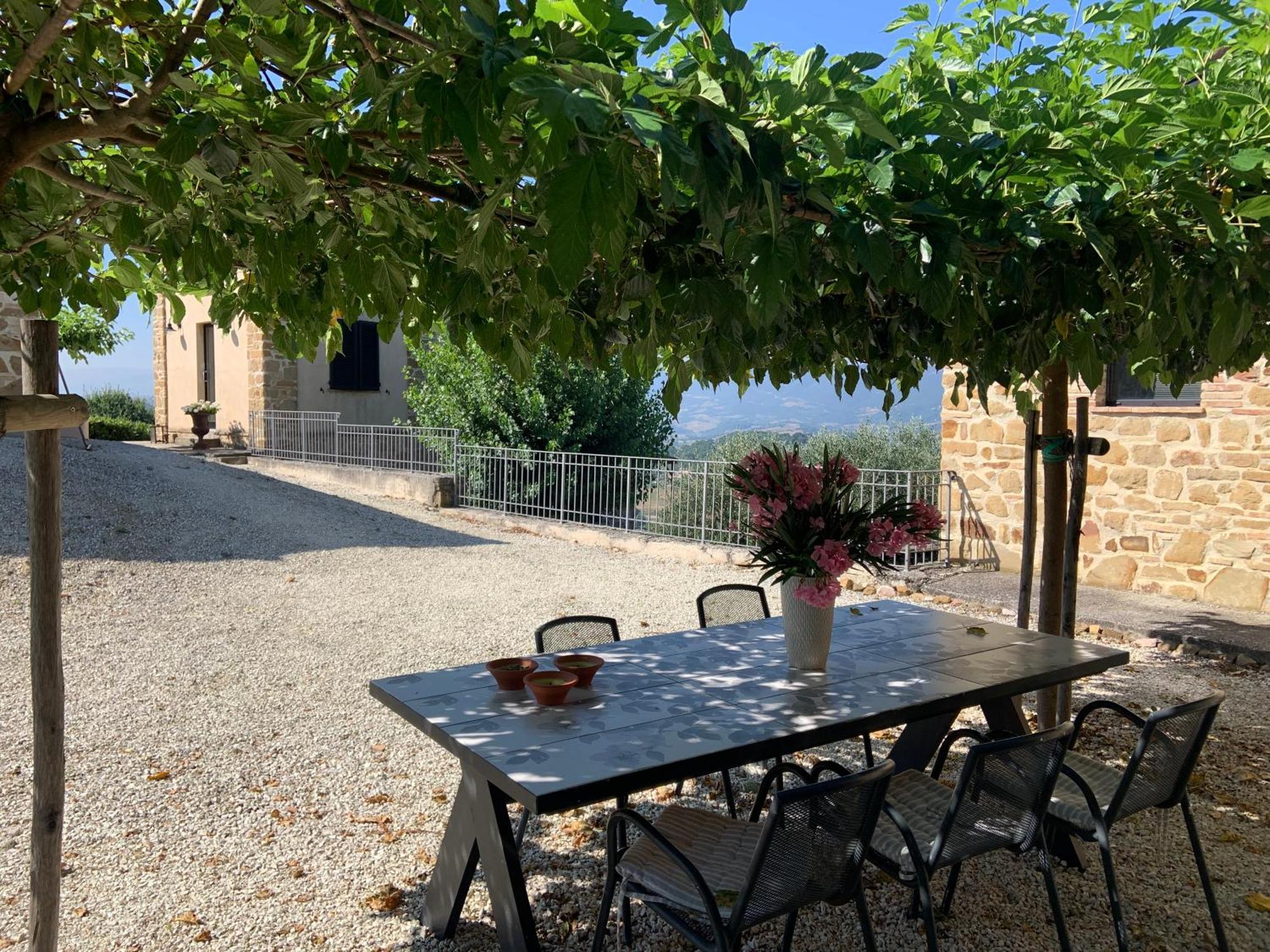 Borgo Crispiero Bed and Breakfast Exteriör bild